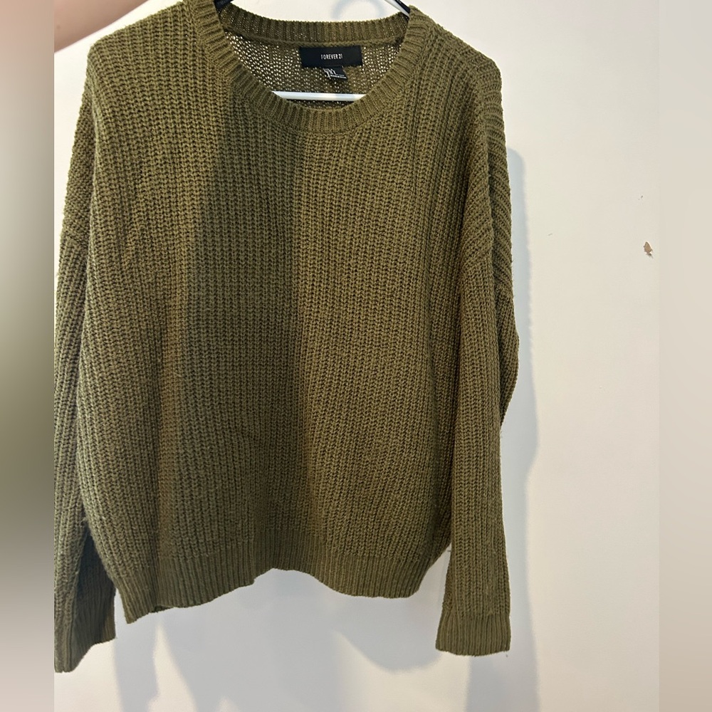 Sweater x2 - Picture 3 of 4
